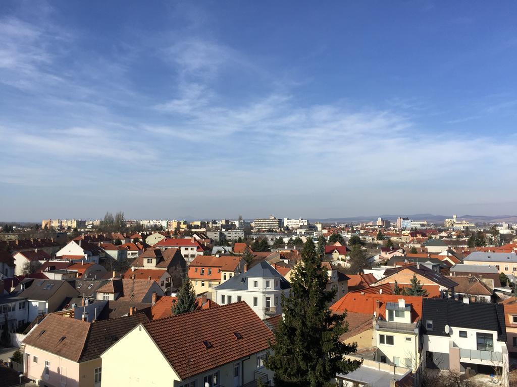 City Center Aupark Apartment Piest'any Exteriör bild